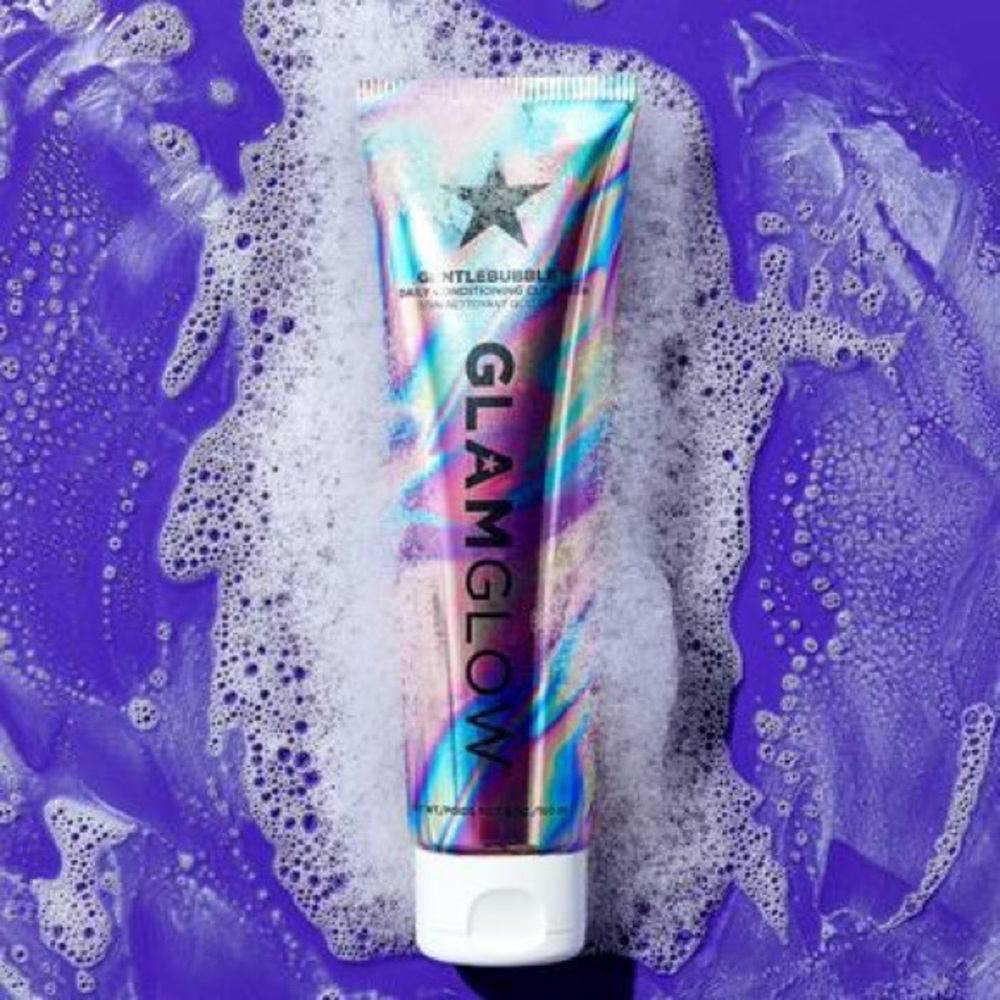 GlamGlow Gentle Bubble Daily Cleanser
